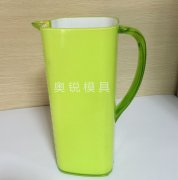  双色塑料水壶 